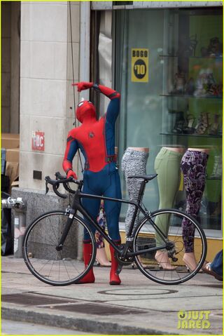 File:Spider-man-swings-into-action-on-set-18.jpg