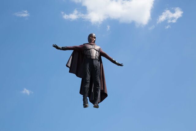 File:MagnetoFlying-XMDoFP.jpg