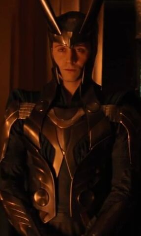 File:Loki-loki-thor-2011-25017182-336-561.jpg