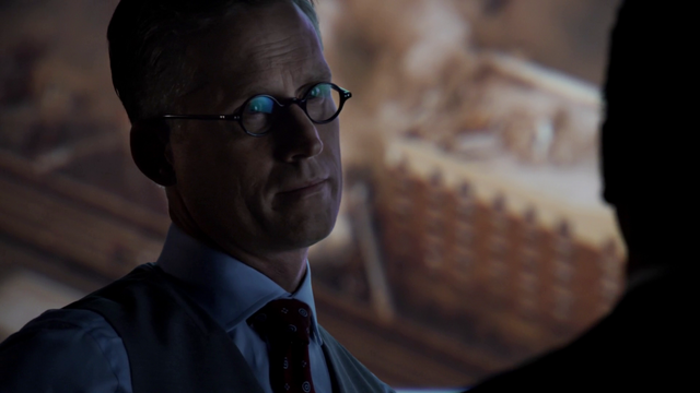 File:Daniel Whitehall present.png