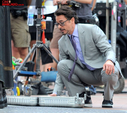 File:The-avengers-central-park-filming-0903-1.jpg