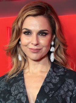 Cara Buono