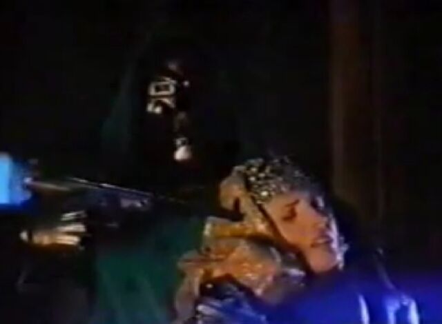 File:Aliciahostage.jpg