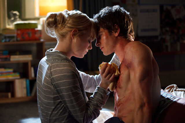 File:Gwen and Peter.jpg