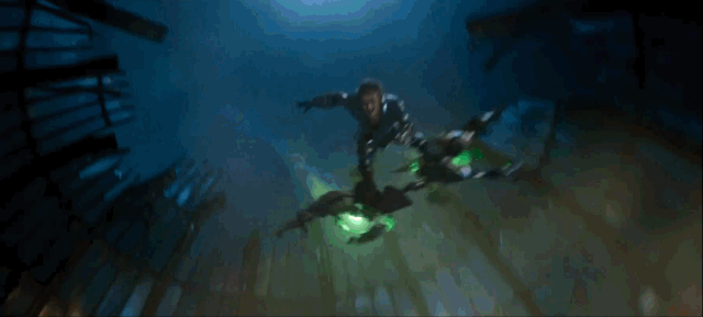 File:Green goblin gwen stacy the amazing spider-man 2.gif