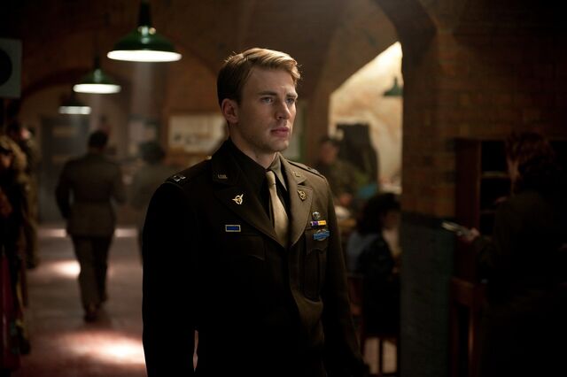 File:1899553-the chris evans blog 090711 012.jpg