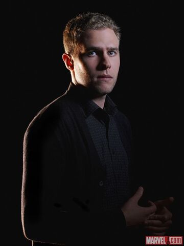 File:S2 Leo Fitz.jpg
