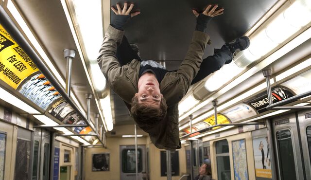 File:Peter Parker Garfield.jpg