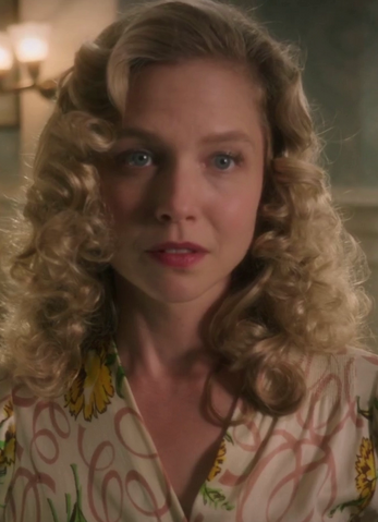 File:Molly Bowden.png