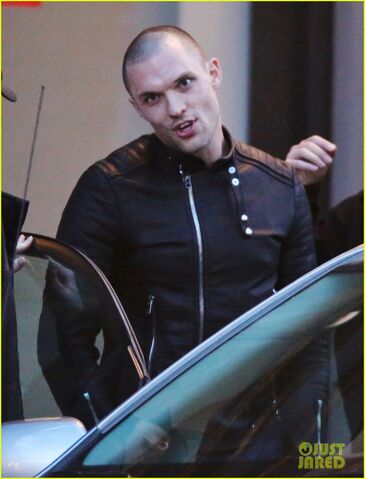 File:Deadpool filming Skrein.jpg