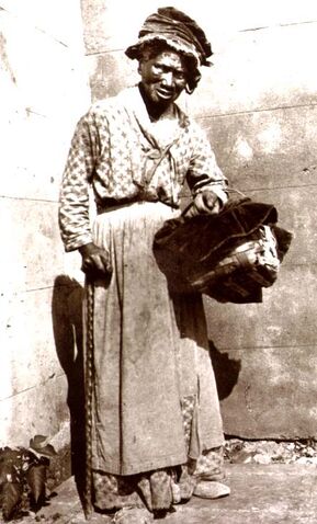 File:Woman slave 2.jpg