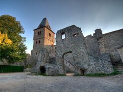 Xfrankenstein castle broad.jpg.pagespeed.ic.oc-TF5OGLK