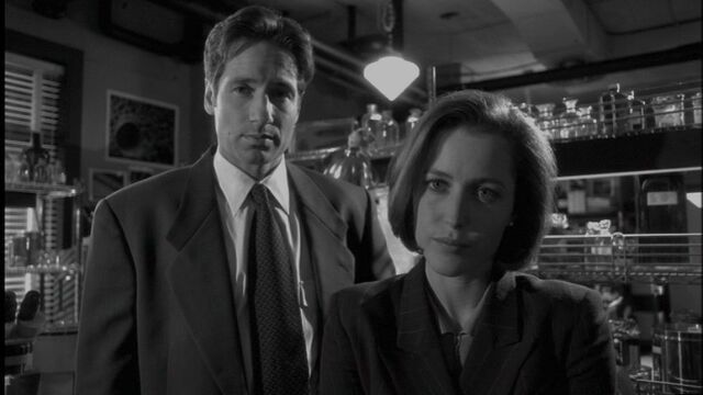 File:Mulder-scully.jpg