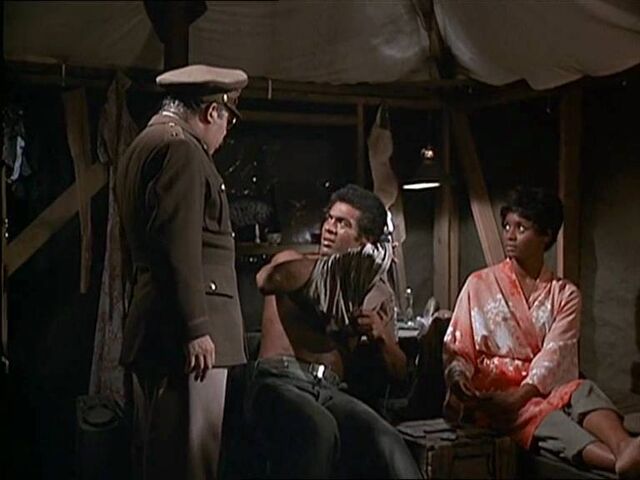 File:Spearchucker-chief surgeon who.jpg