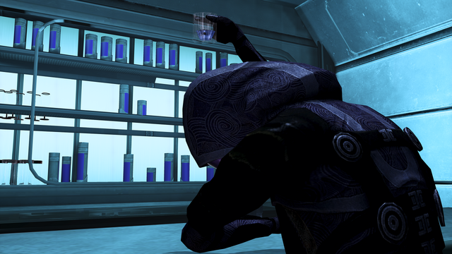 File:Tali - emergency induction port.png
