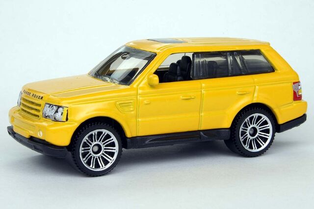 File:Range Rover Sport - 8154df.jpg