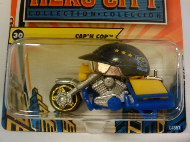 File:Hero city cap'n cop.jpg