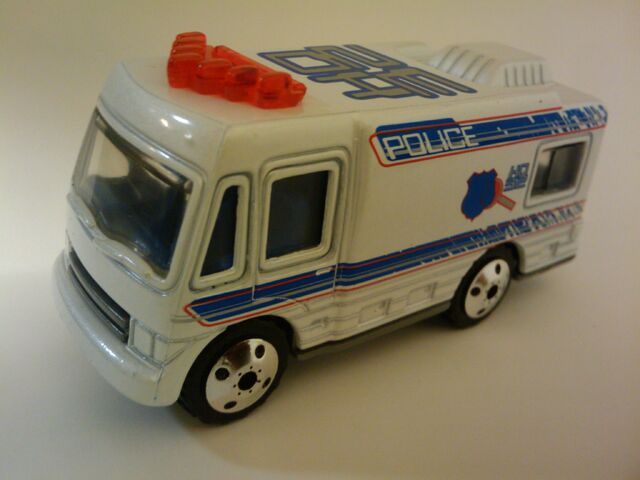 File:Mobile Police white.jpg