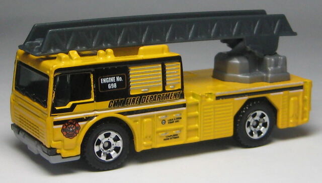 File:0960LadderTruckYellow.jpg