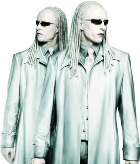 File:Twins2.jpg