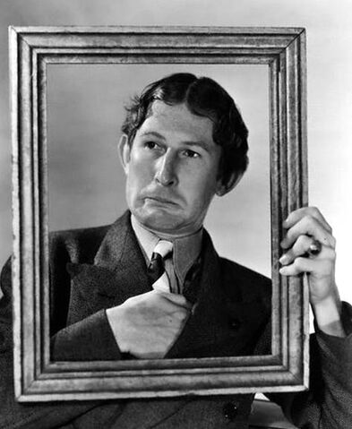 File:Doodlesweaverframe.jpg