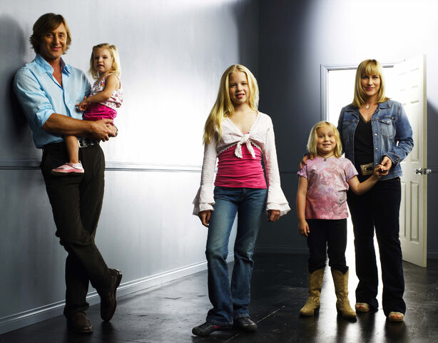 File:Medium Season 2 Promo-01.jpg