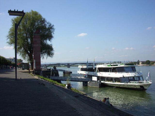 Datei:Rhein-23.jpg