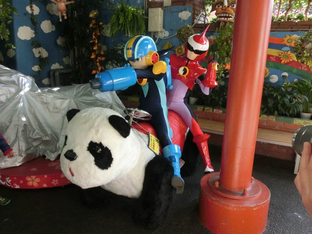 File:Hanayashiki Panda Car.png
