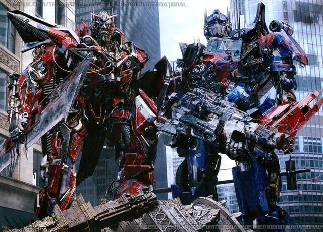 File:Transformers-Dark-Of-The-Moon-Official-Posters-transformers-dark-of-the-moon-22769542-720-518.jpg