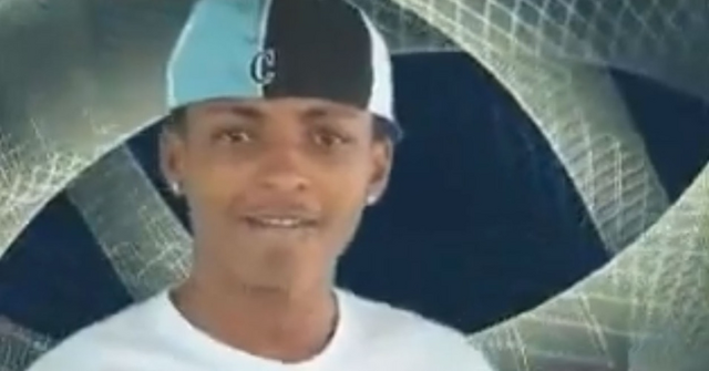 Arquivo:Sou Foda.png