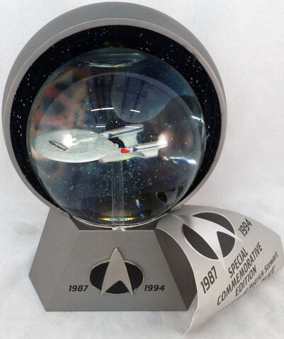 File:Franklin Mint Galaxy Globe USS Enterprise-D.jpg