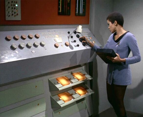 File:Dilithium reamplification.jpg