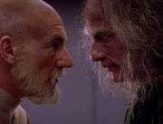 Picard und Q in alternativer Zeitlinie.jpg
