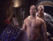 Worf trifft auf Atoa und Morn.jpg