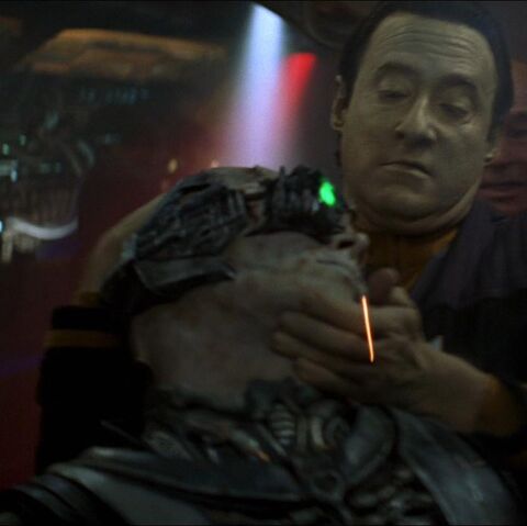 File:Data Borg neck.jpg