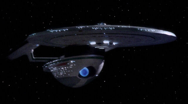 Файл:USS Hood.jpg
