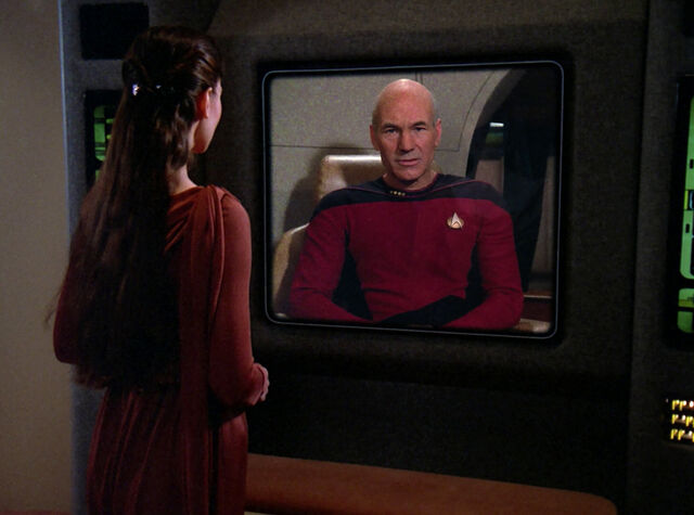 File:Wall viewer, 2365.jpg