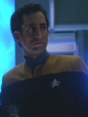 Sternenflottenoffizier Technik 2 USS Voyager 2373 Sternzeit 50912.jpg
