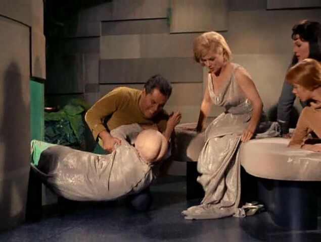 Plik:Talosian kompleks -TOS, The Cage--120.jpg