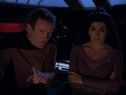 O'Brien unterstützt Troi.jpg