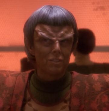 File:Romulan soup woman.jpg