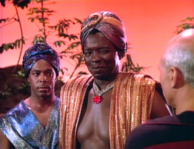 Файл:Tng104.jpg