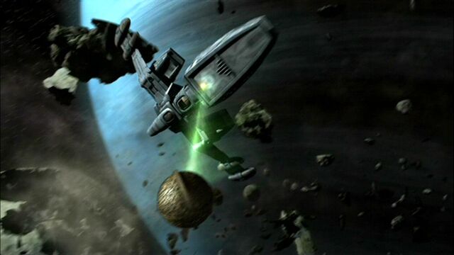 File:Andorian battle cruiser, tractor beam.jpg