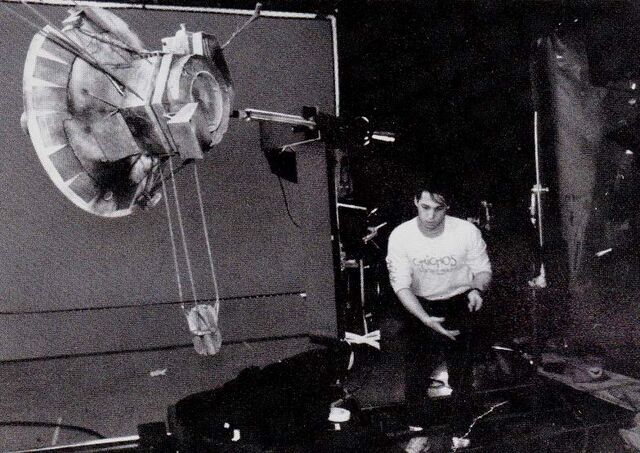 File:Pioneer 10 studio model filmed.jpg
