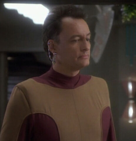 File:Q, Bajoran waiter.jpg