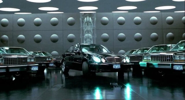 File:MIB2Car 2003MercedesE500.jpg