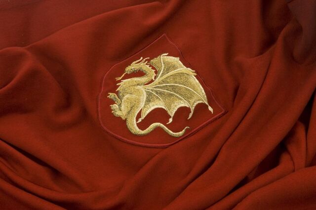 File:1000px-Camelot crest09.jpg