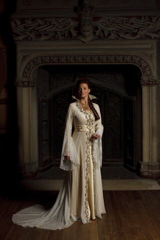 File:CATRINA MARRIAGE PORTRAIT.jpg