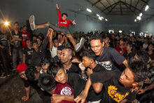 Moshing