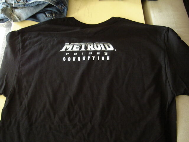 File:Nintendoworldshirt1.jpg